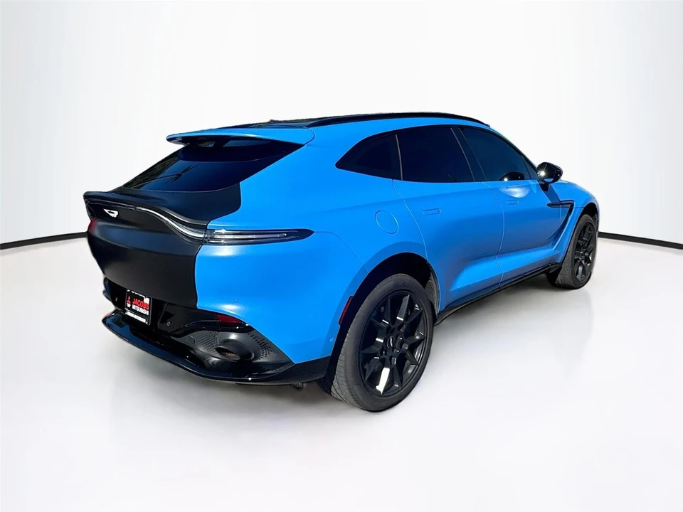 2021 Aston Martin DBX - Image 7 of 17