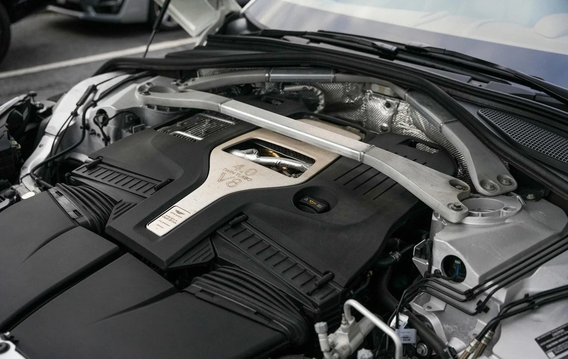 2021 Aston Martin DBX - Image 16 of 25