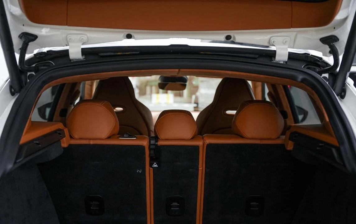 2021 Aston Martin DBX - Image 22 of 25