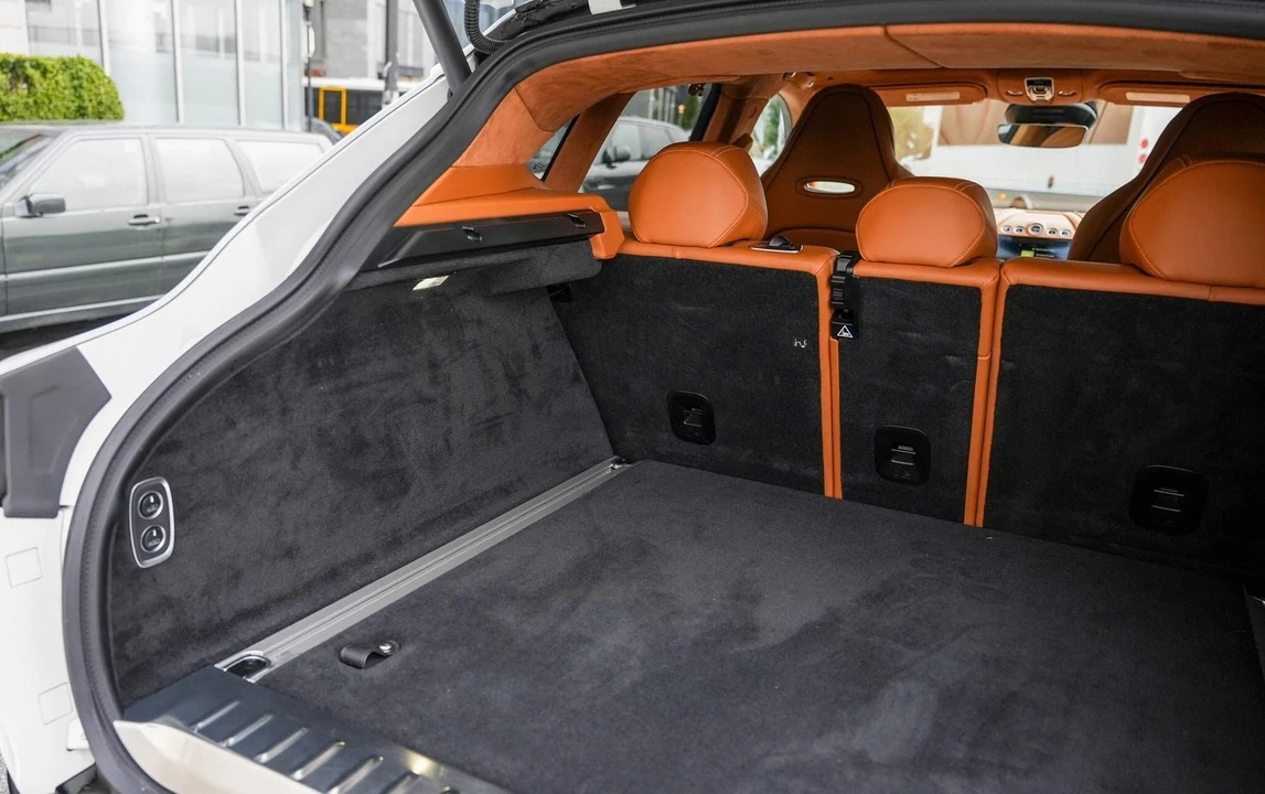 2021 Aston Martin DBX - Image 24 of 25