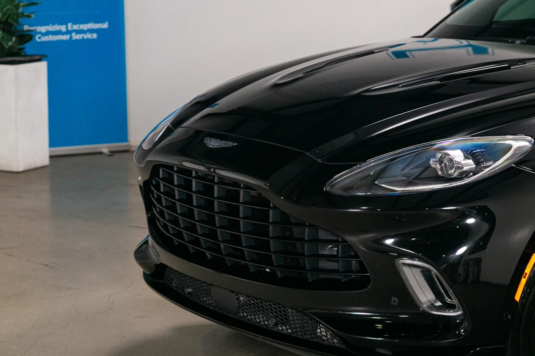 2021 Aston Martin DBX - Image 9 of 21