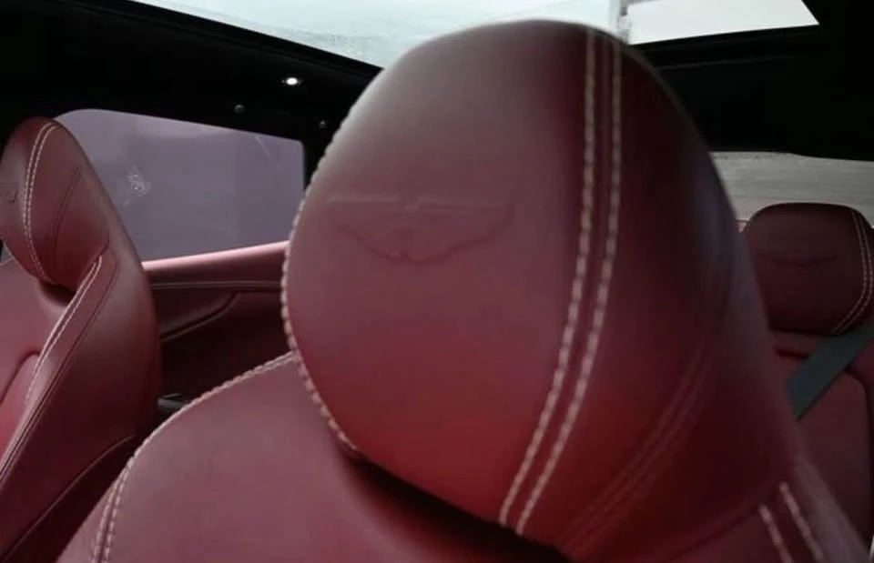 2021 Aston Martin DBX - Image 12 of 18