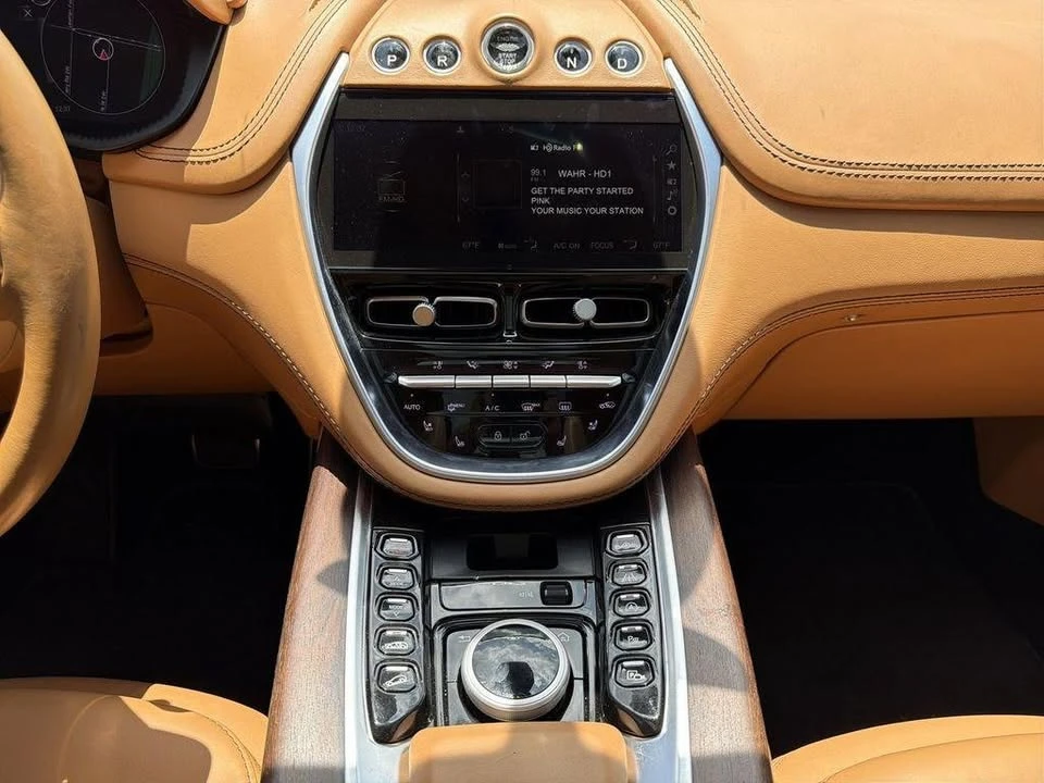 2021 Aston Martin DBX - Image 18 of 20