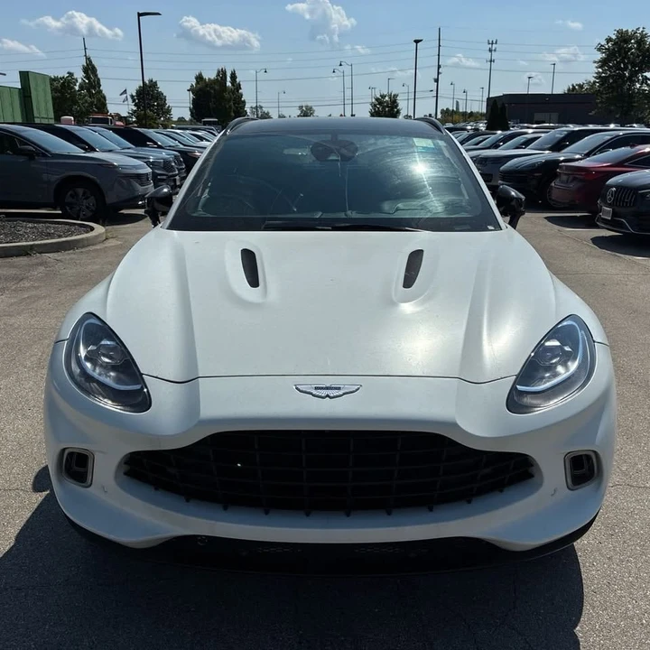 2021 Aston Martin DBX - Image 8 of 20