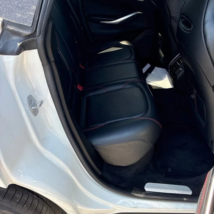 2021 Aston Martin DBX - Image 15 of 20