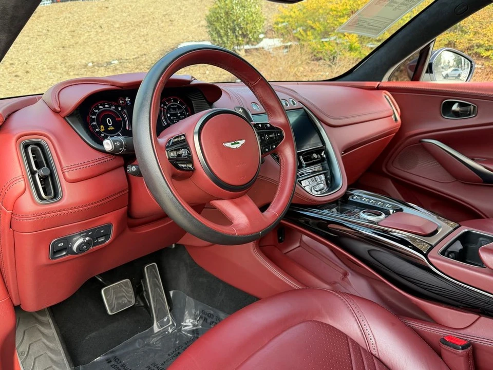 2021 Aston Martin DBX - Image 3 of 12