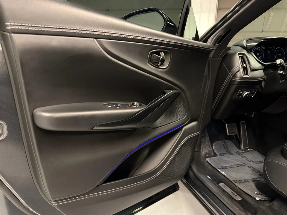 2021 Aston Martin DBX - Image 16 of 31