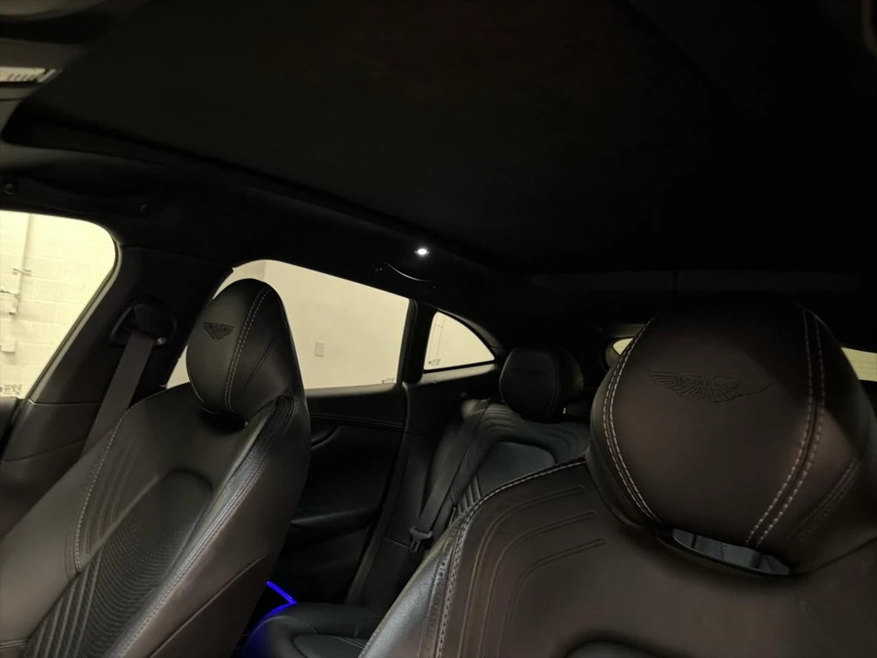 2021 Aston Martin DBX - Image 23 of 31