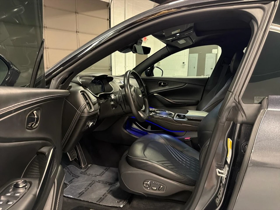 2021 Aston Martin DBX - Image 14 of 31
