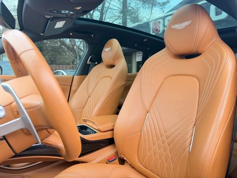 2021 Aston Martin DBX - Image 11 of 12
