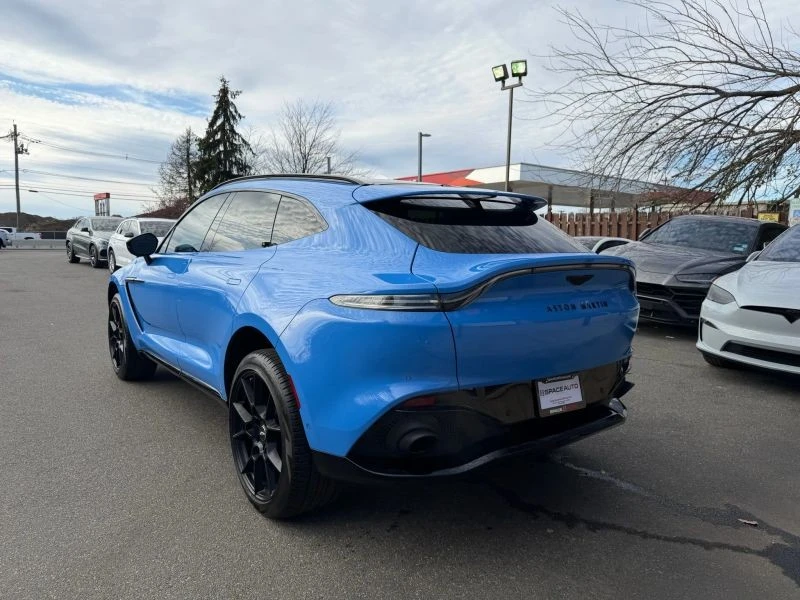 2021 Aston Martin DBX - Image 9 of 12