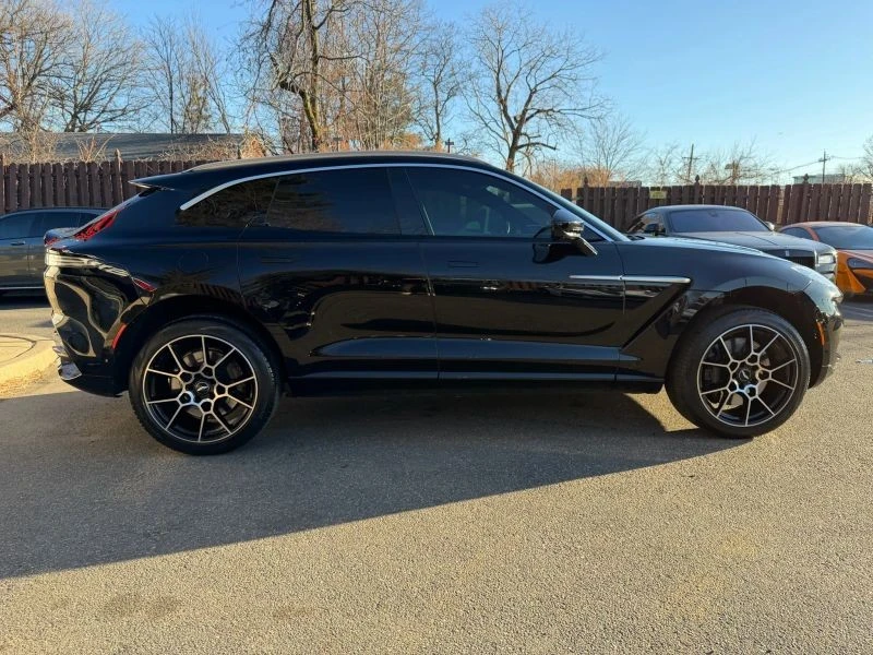2021 Aston Martin DBX - Image 7 of 12