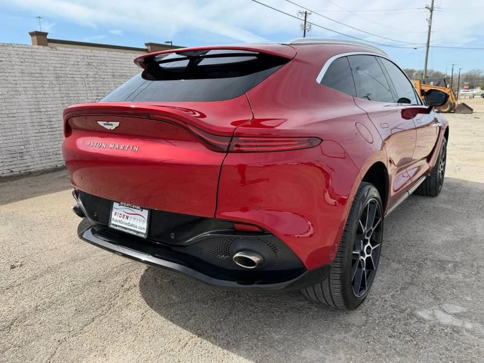 2021 Aston Martin DBX - Image 3 of 15
