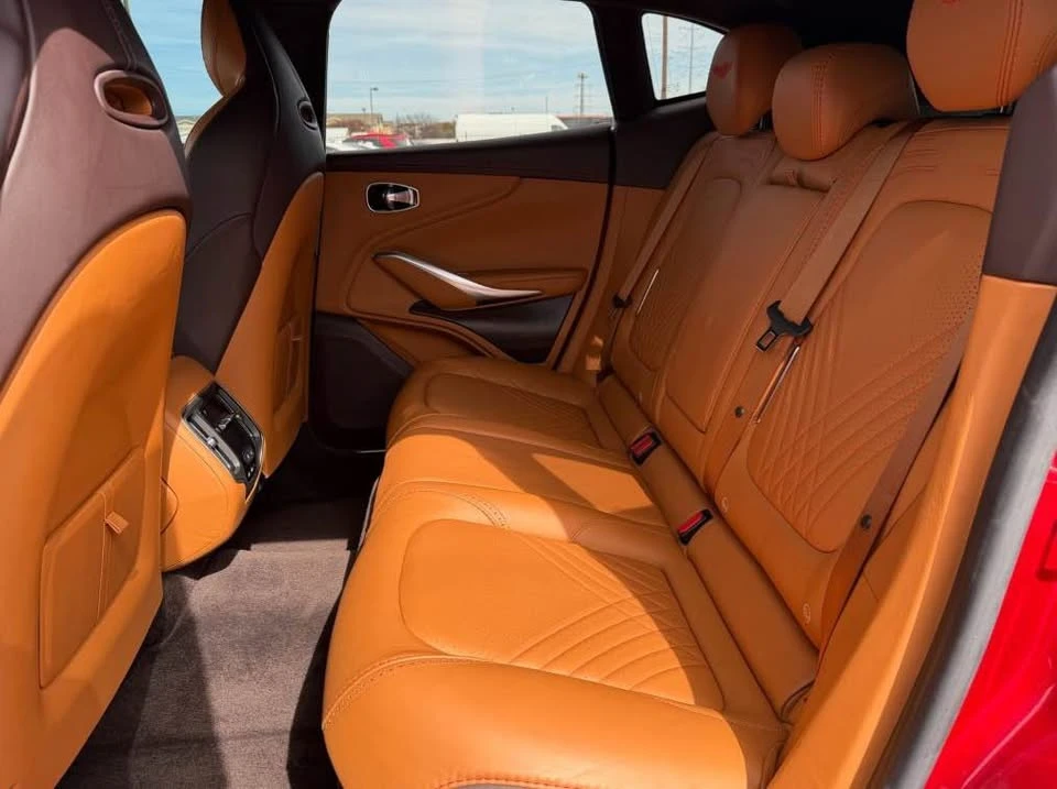 2021 Aston Martin DBX - Image 12 of 15