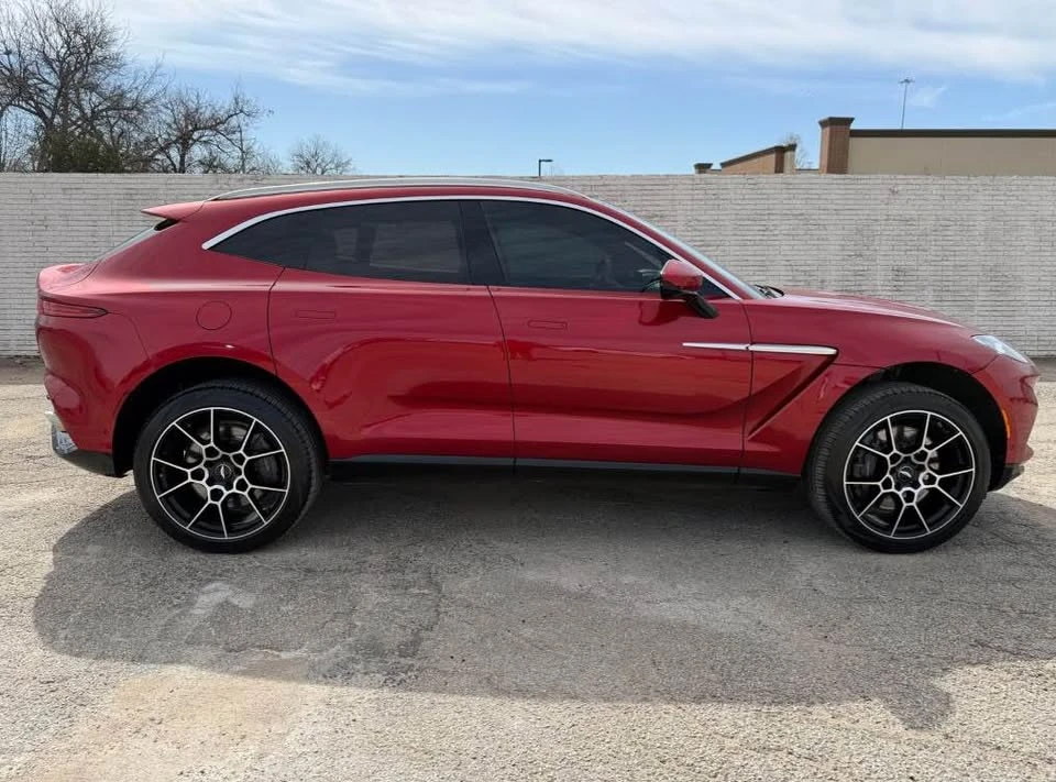 2021 Aston Martin DBX - Image 4 of 15