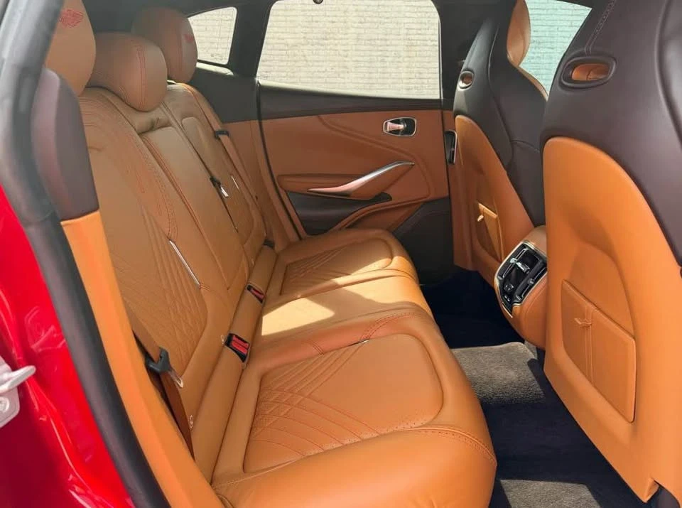 2021 Aston Martin DBX - Image 13 of 15