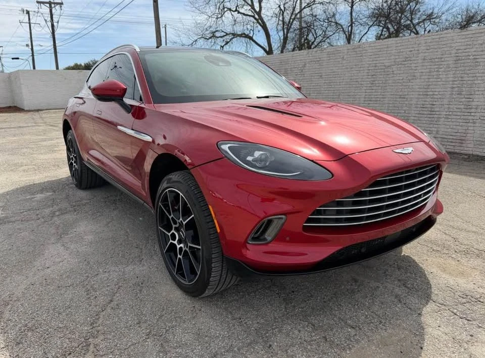 2021 Aston Martin DBX - Image 5 of 15