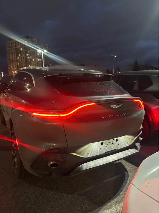 2021 Aston Martin DBX - Image 3 of 4