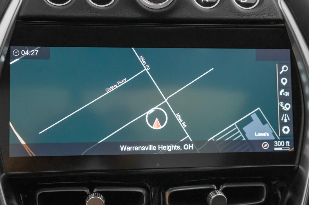 2021 Aston Martin DBX - Image 17 of 21