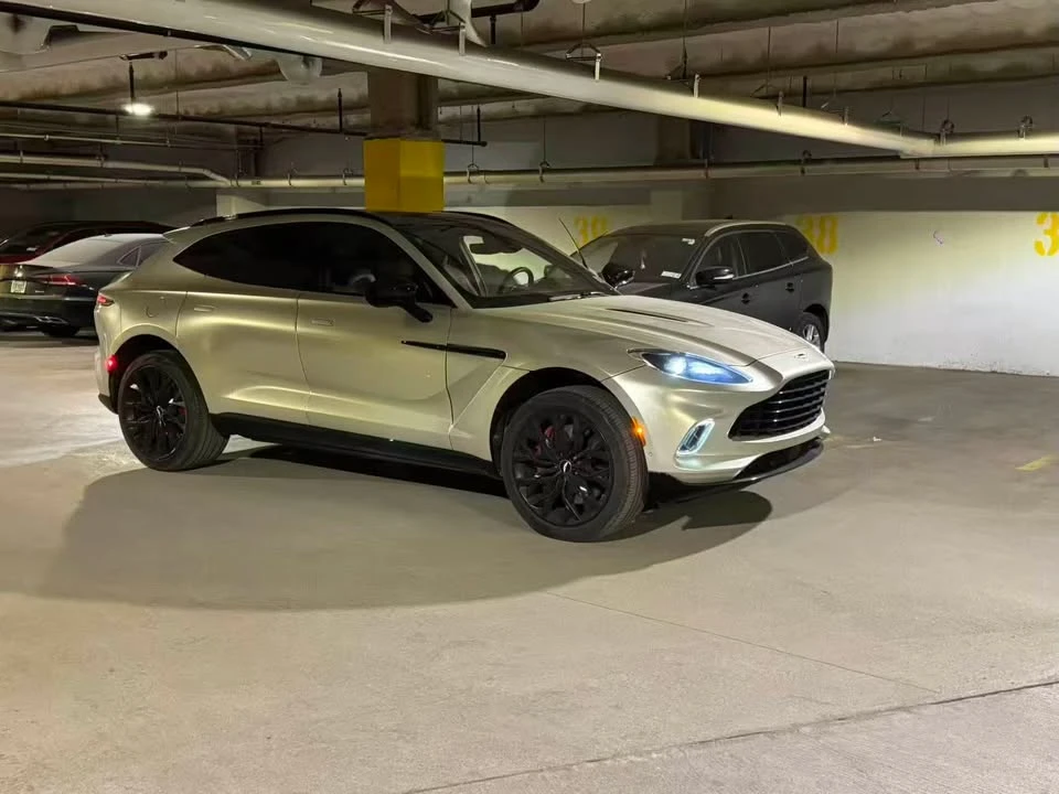 2021 Aston Martin DBX - Image 2 of 4