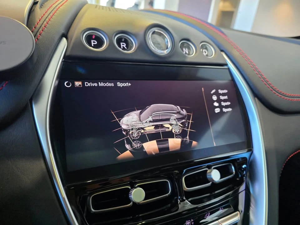 2021 Aston Martin DBX - Image 14 of 20
