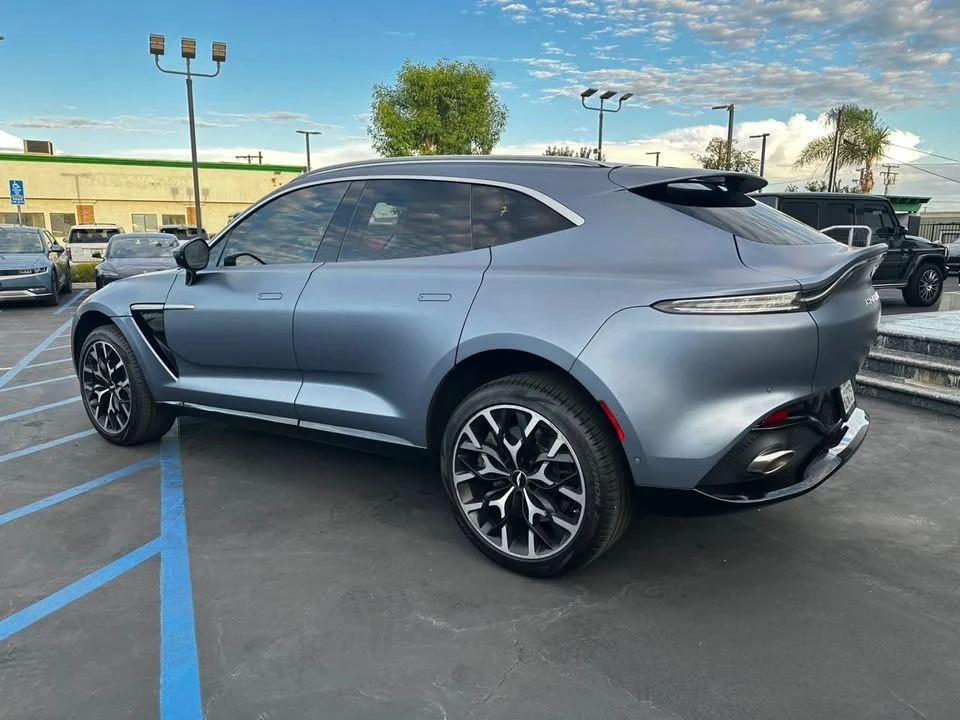 2021 Aston Martin DBX - Image 18 of 18