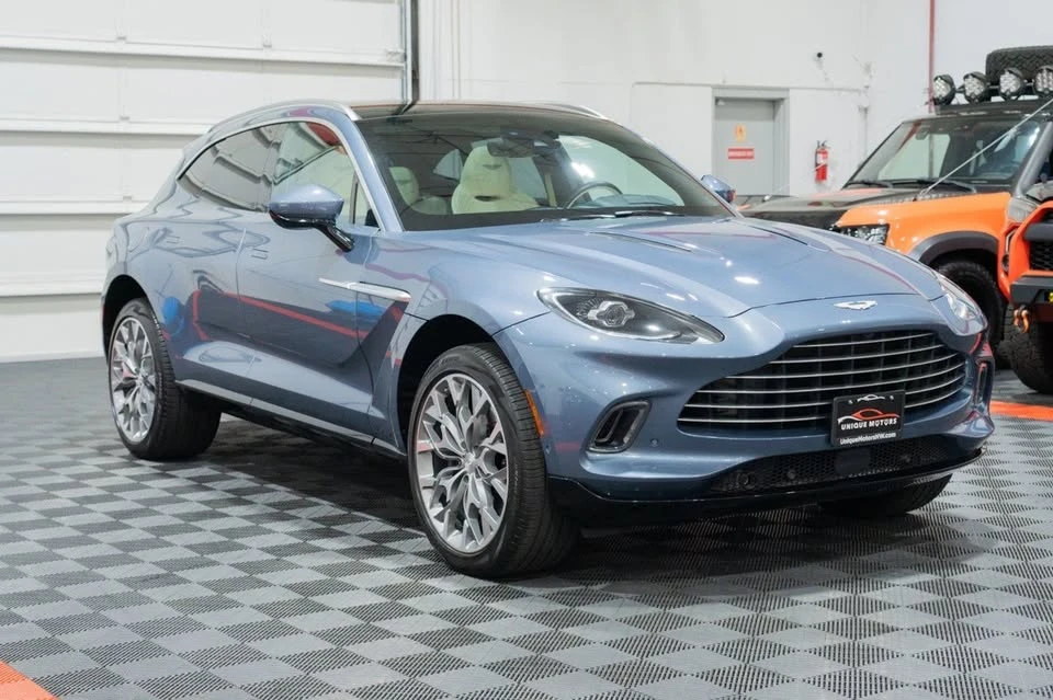 2021 Aston Martin DBX - Image 11 of 20