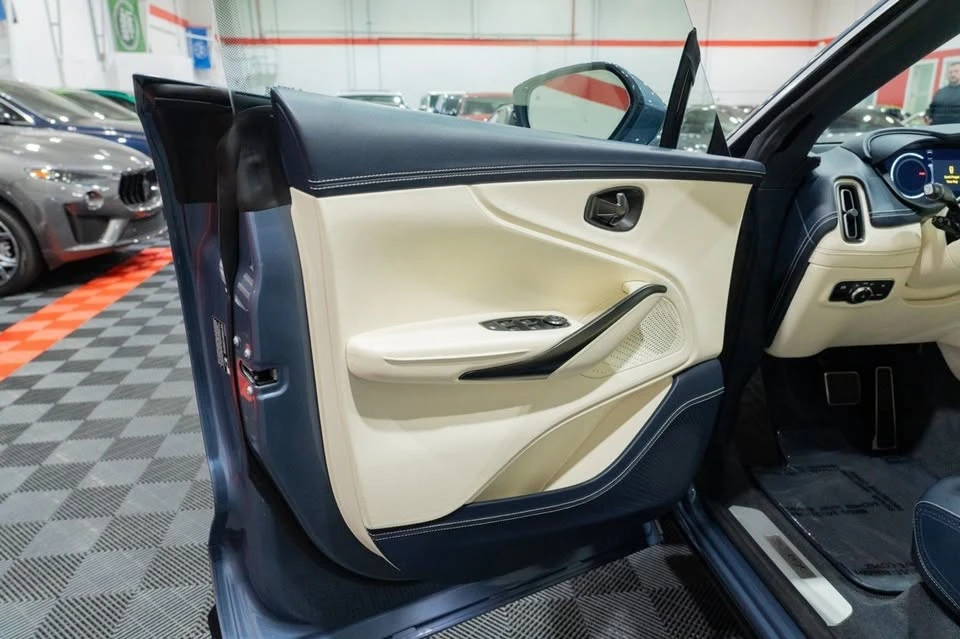 2021 Aston Martin DBX - Image 17 of 20