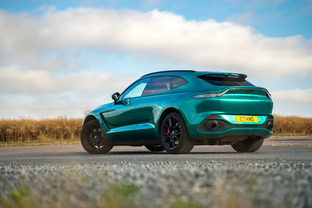 2021 Aston Martin DBX - Image 21 of 31