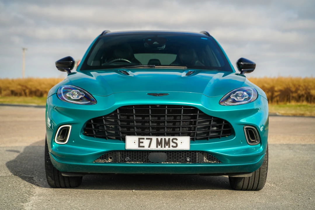 2021 Aston Martin DBX - Image 2 of 31