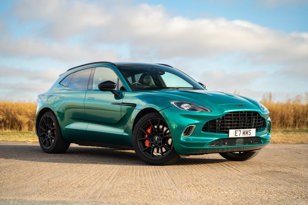 2021 Aston Martin DBX - Image 9 of 31
