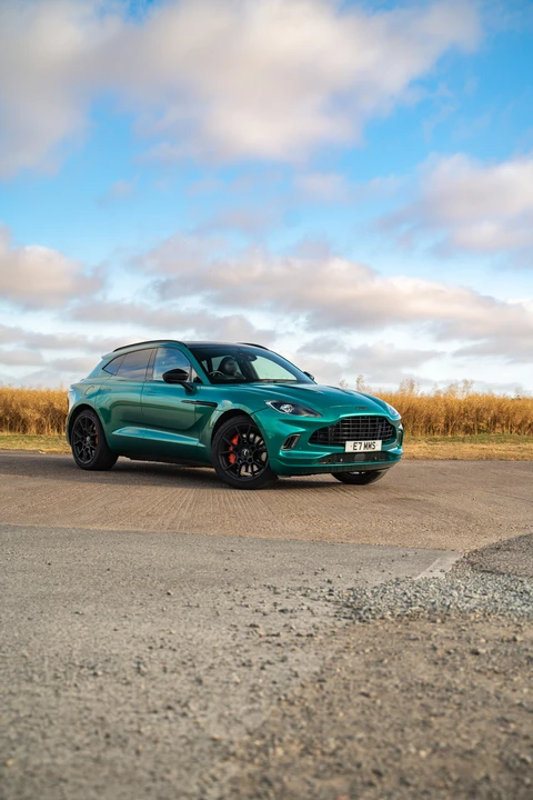 2021 Aston Martin DBX - Image 15 of 31