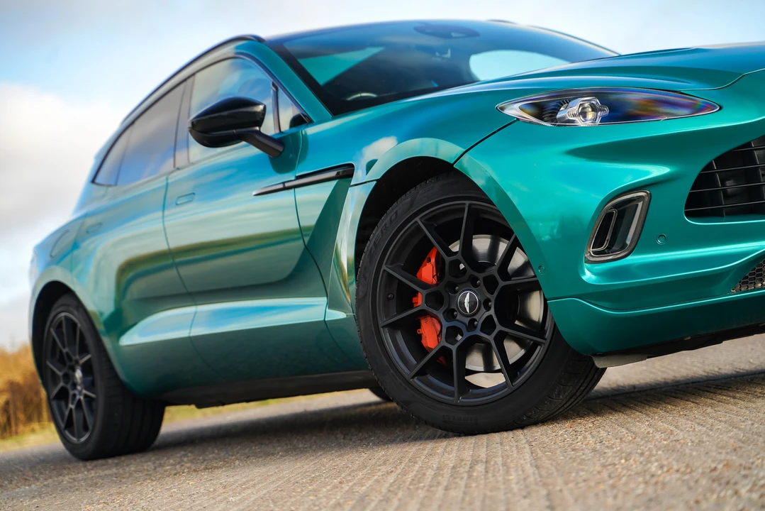 2021 Aston Martin DBX - Image 24 of 31