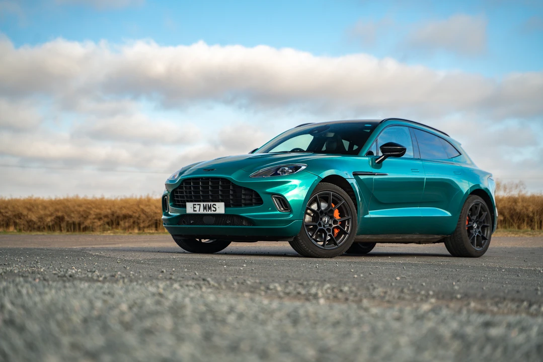 2021 Aston Martin DBX - Image 18 of 31