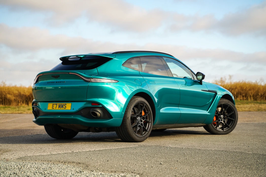2021 Aston Martin DBX - Image 7 of 31