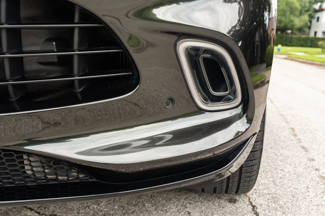 2021 Aston Martin DBX - Image 17 of 31