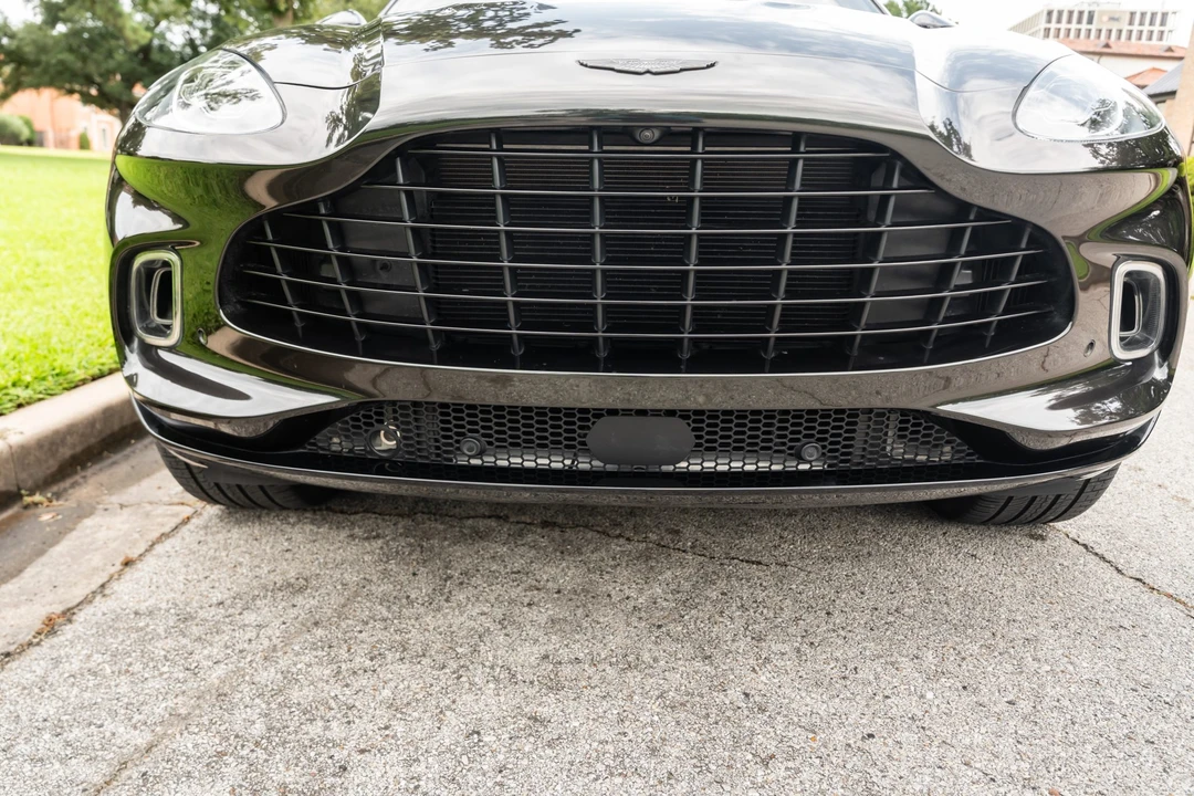 2021 Aston Martin DBX - Image 11 of 31