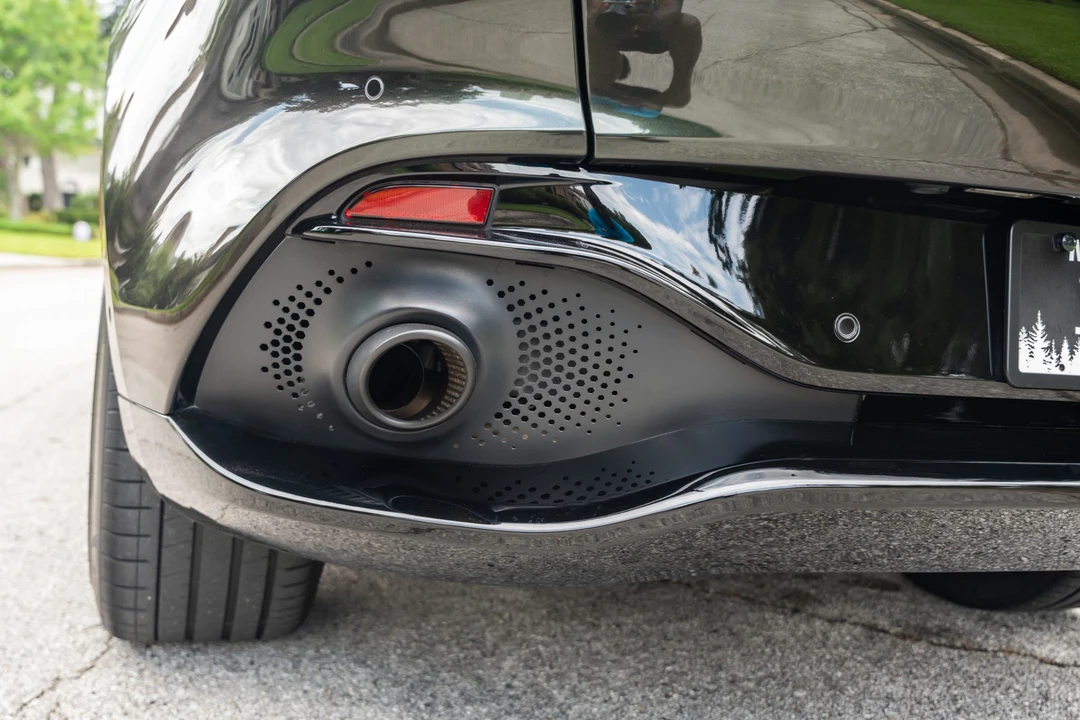 2021 Aston Martin DBX - Image 21 of 31