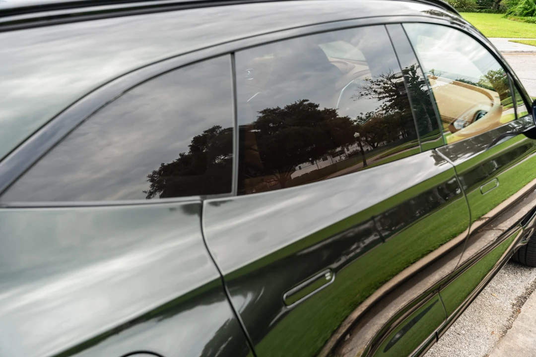 2021 Aston Martin DBX - Image 26 of 31