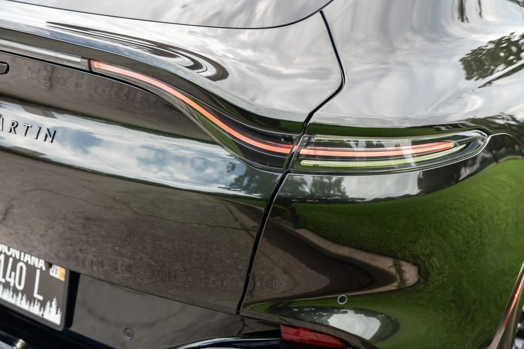 2021 Aston Martin DBX - Image 23 of 31