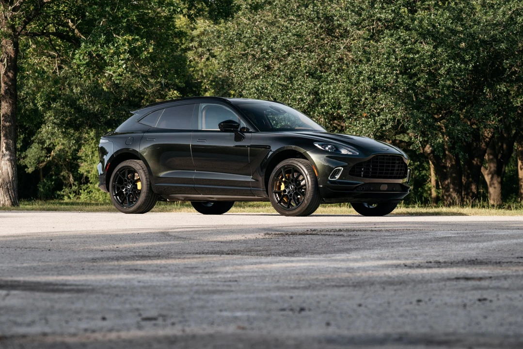 2021 Aston Martin DBX - Image 15 of 31