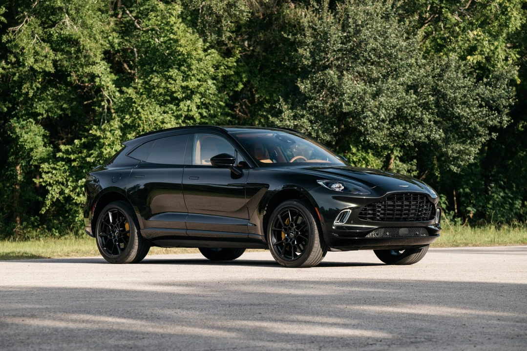 2021 Aston Martin DBX - Image 13 of 31