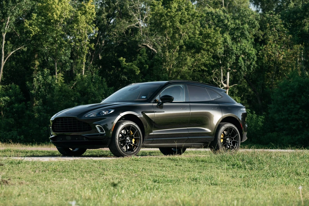 2021 Aston Martin DBX - Image 4 of 31