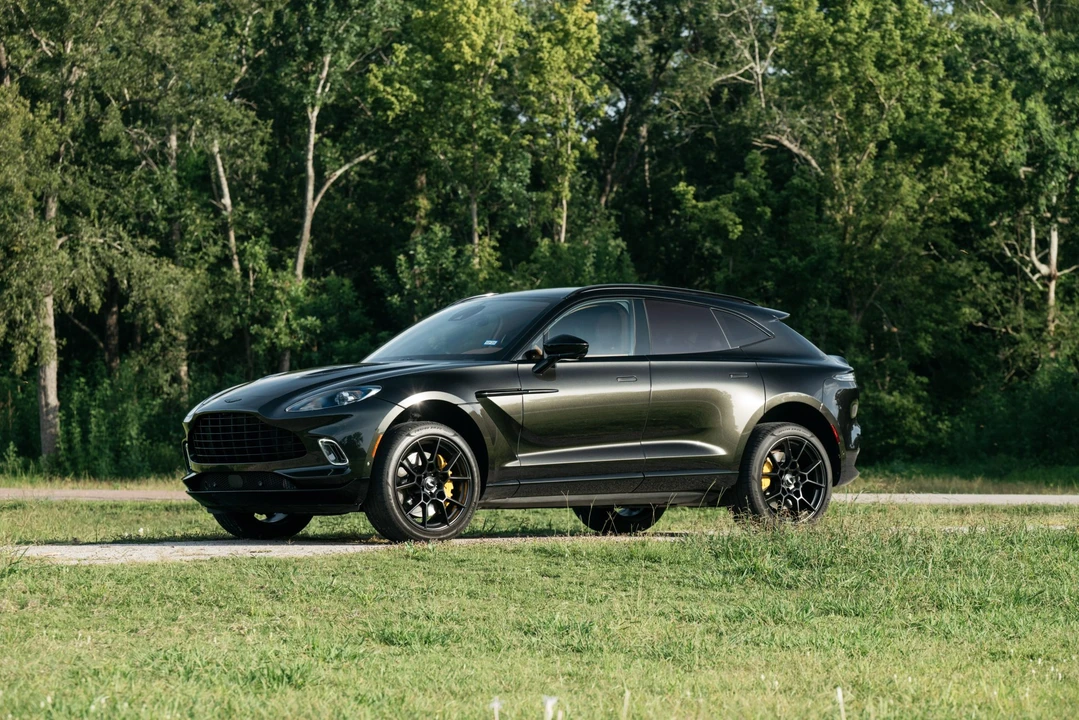 2021 Aston Martin DBX - Image 3 of 31