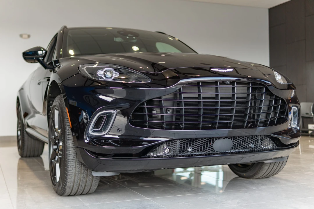 2021 Aston Martin DBX - Image 11 of 31