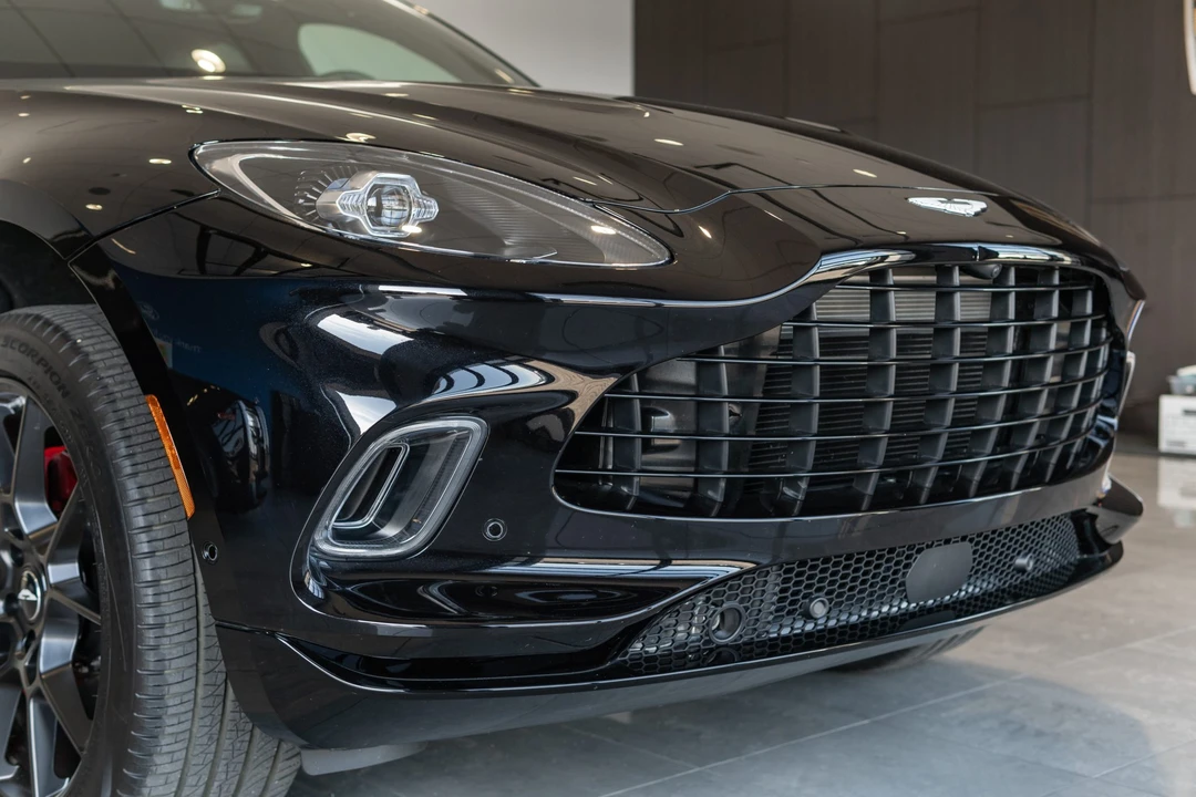 2021 Aston Martin DBX - Image 24 of 31
