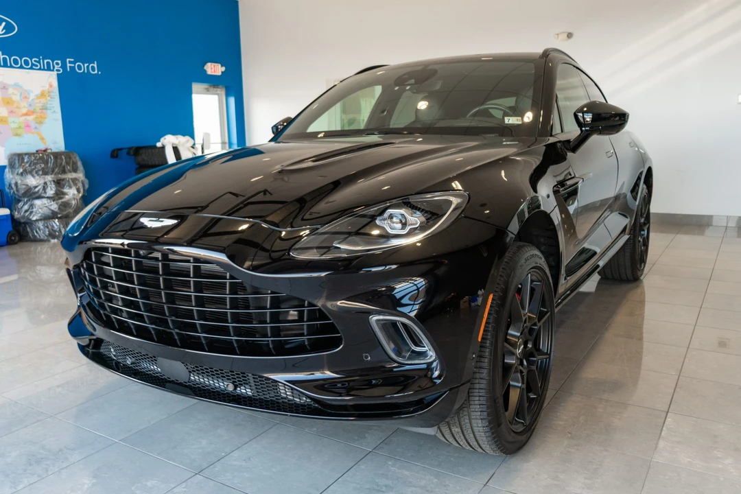 2021 Aston Martin DBX - Image 3 of 31