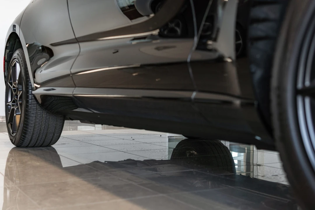 2021 Aston Martin DBX - Image 25 of 31