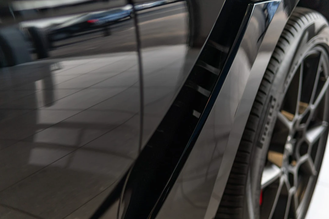 2021 Aston Martin DBX - Image 28 of 31