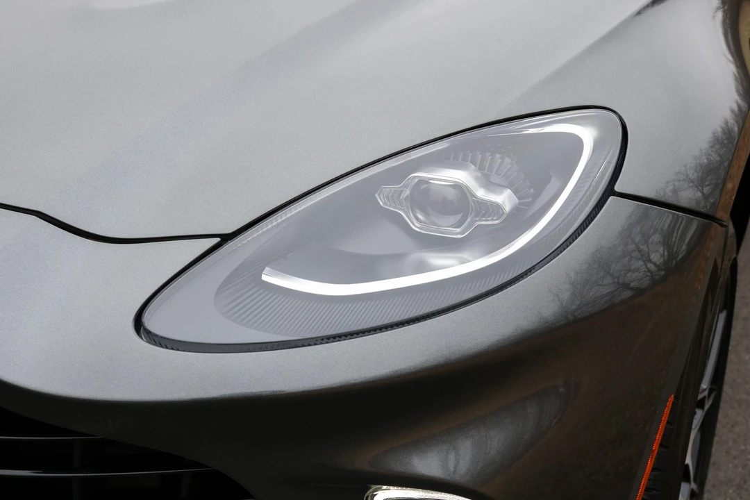2021 Aston Martin DBX - Image 12 of 31